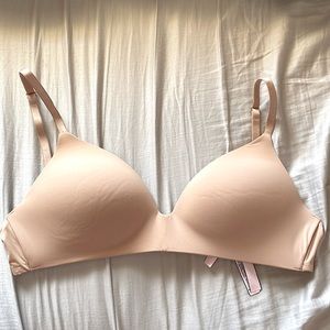 NWOT Tan T-Shirt Bra